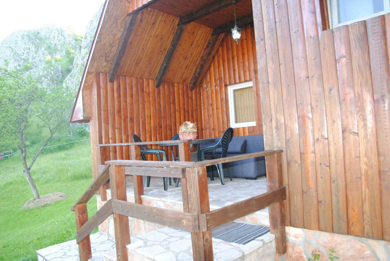 Detached house Milivoje Hotel Poscenje Buitenkant foto